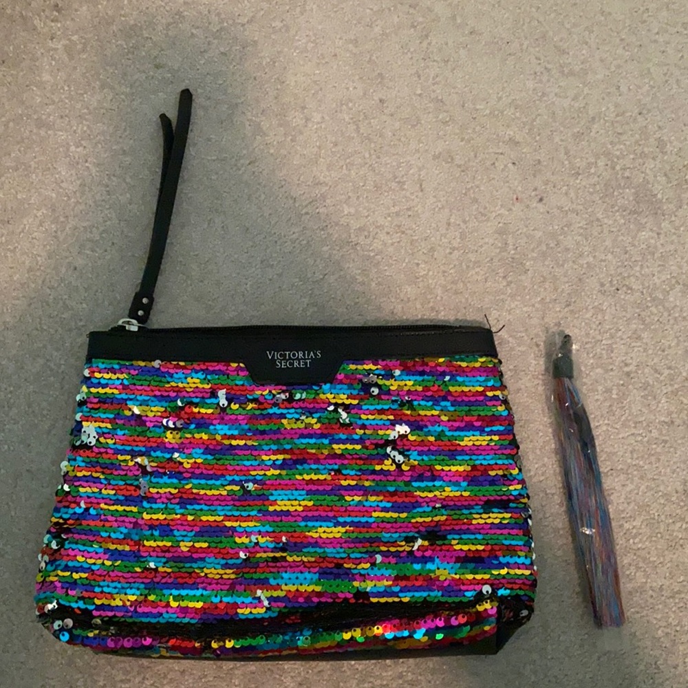 BRAND NEW VICTORIAS SECRET BAG